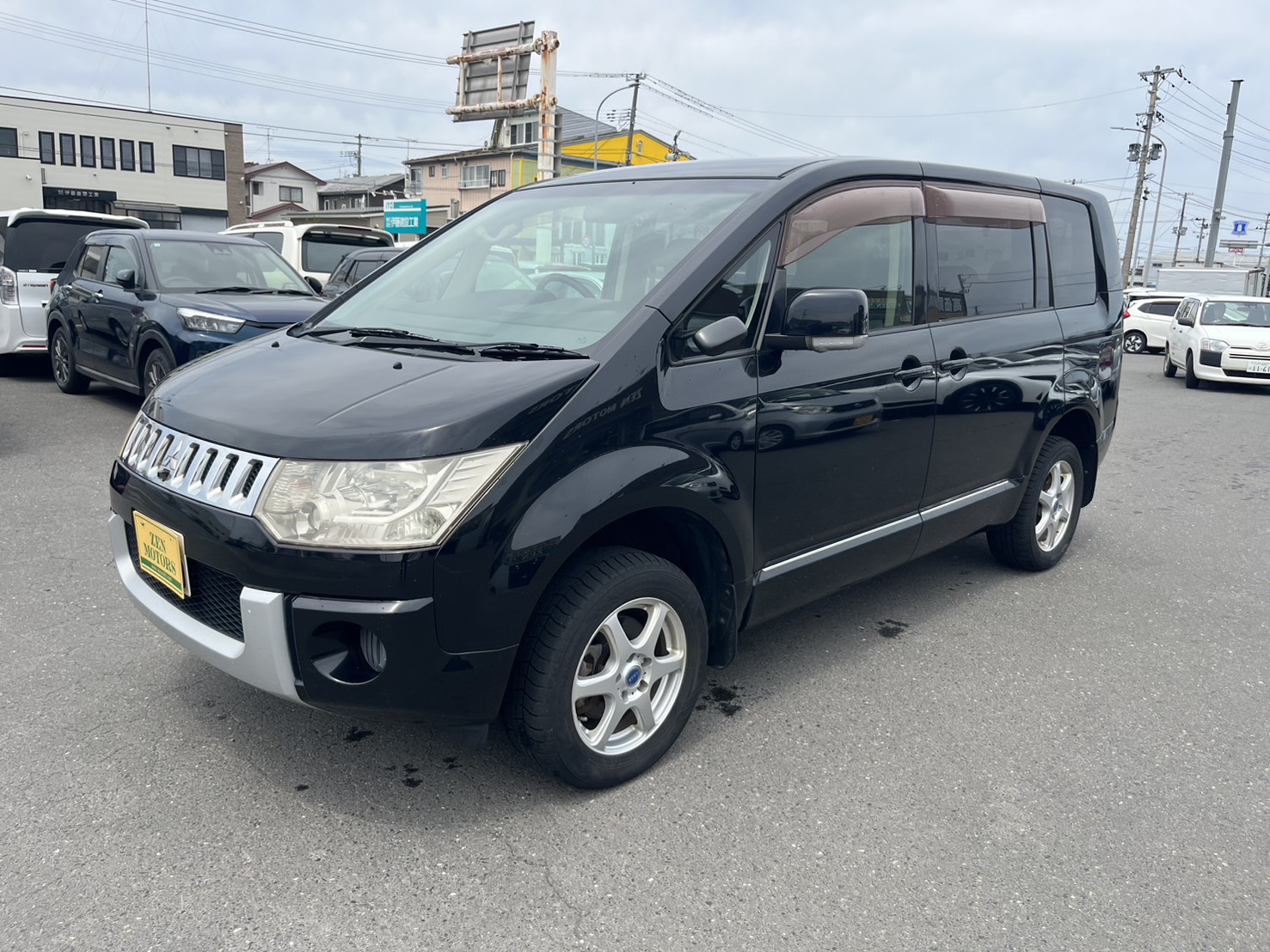 2008-mitsubishi-delica-d5