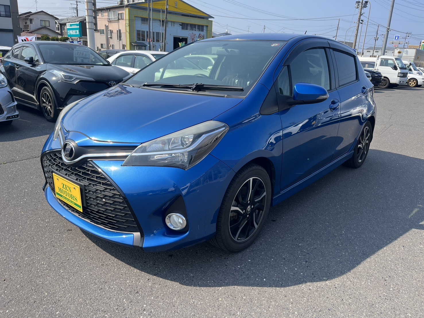 2014-toyota-vitz