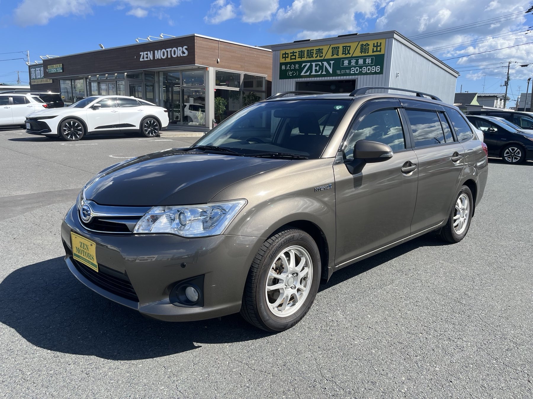 2013-toyota-corolla-fielder