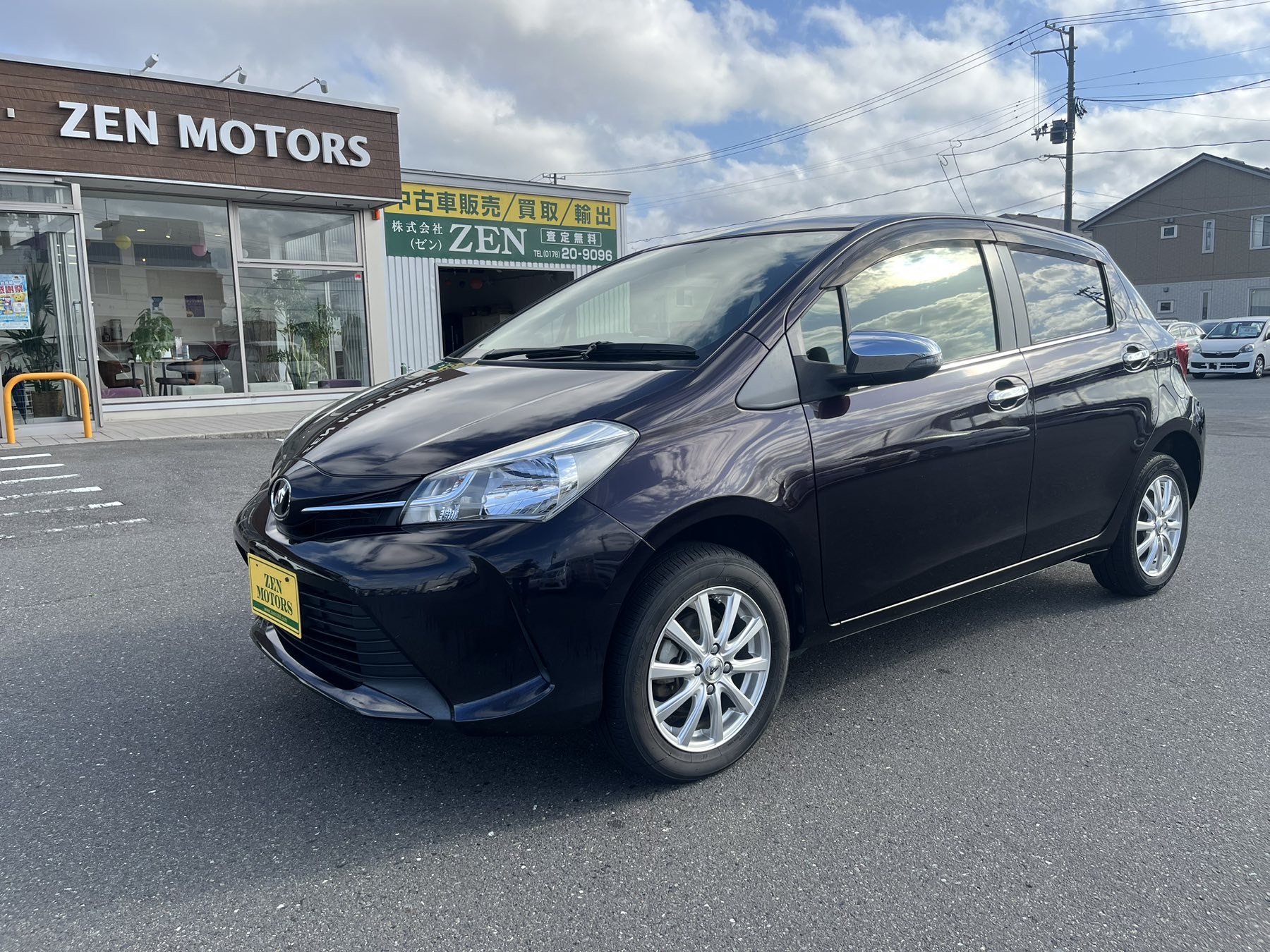 2014-toyota-vitz
