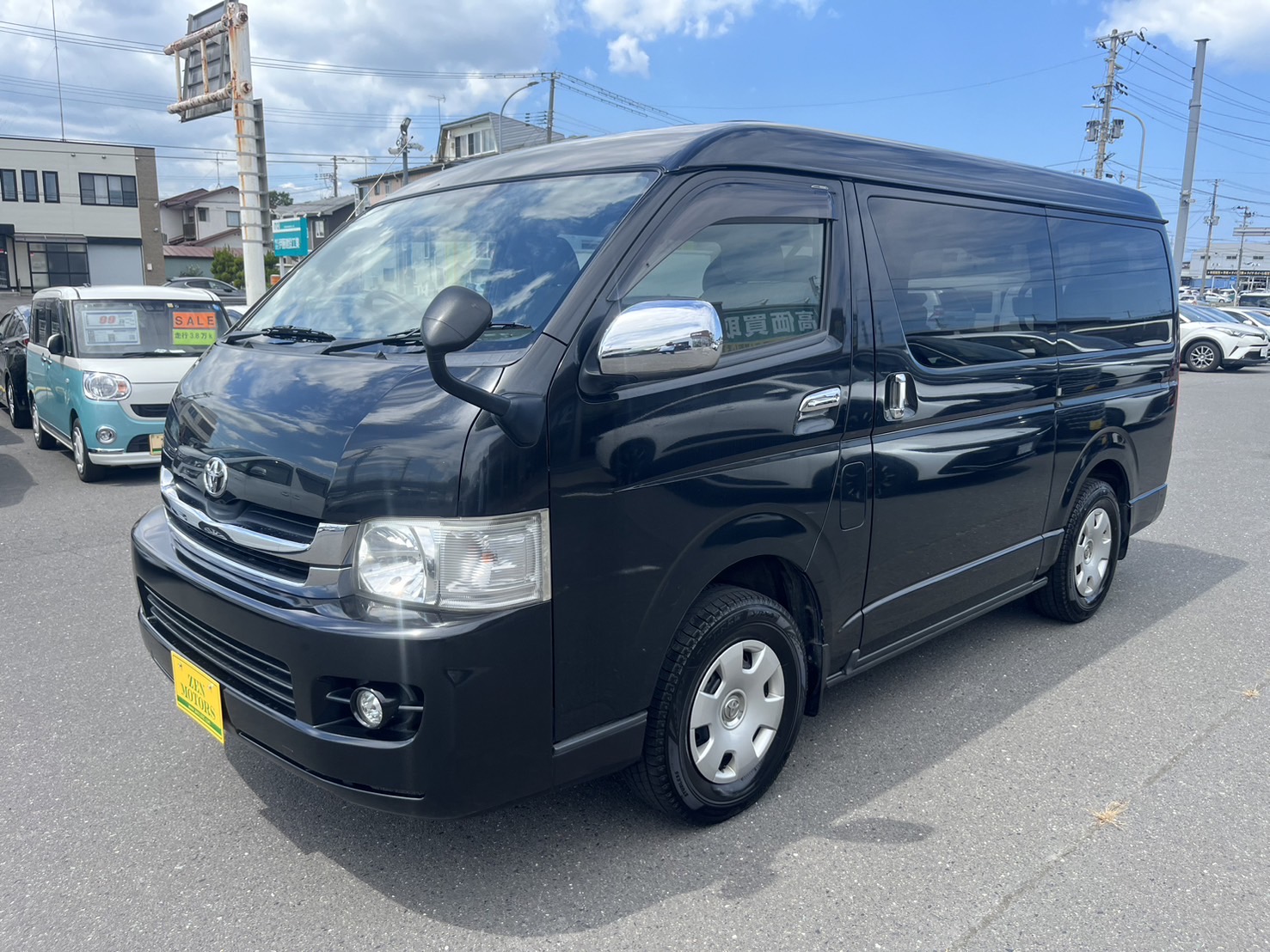 2010-toyota-hiace-wagon