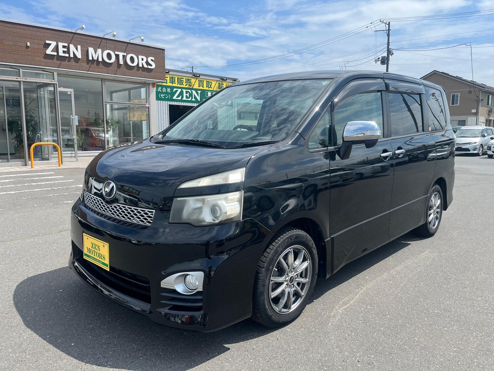 2011-toyota-voxy
