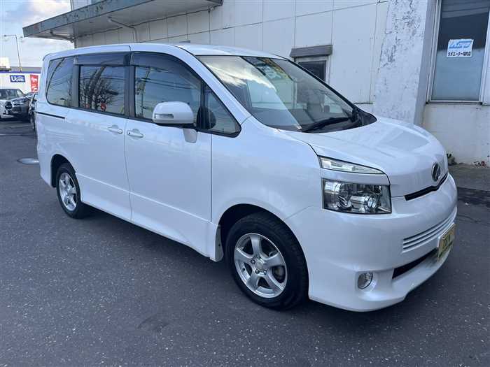 Used 2007 Toyota Voxy for sale - Zen Co. Ltd.